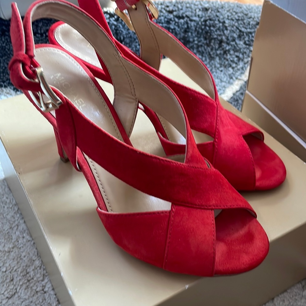 MICHAEL Michael Kors Becky Sandal